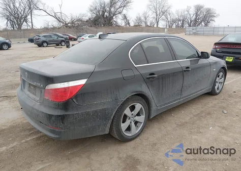 2008 BMW 528Xi z USA, uszkodzony, nr VIN WBANV13548C150415